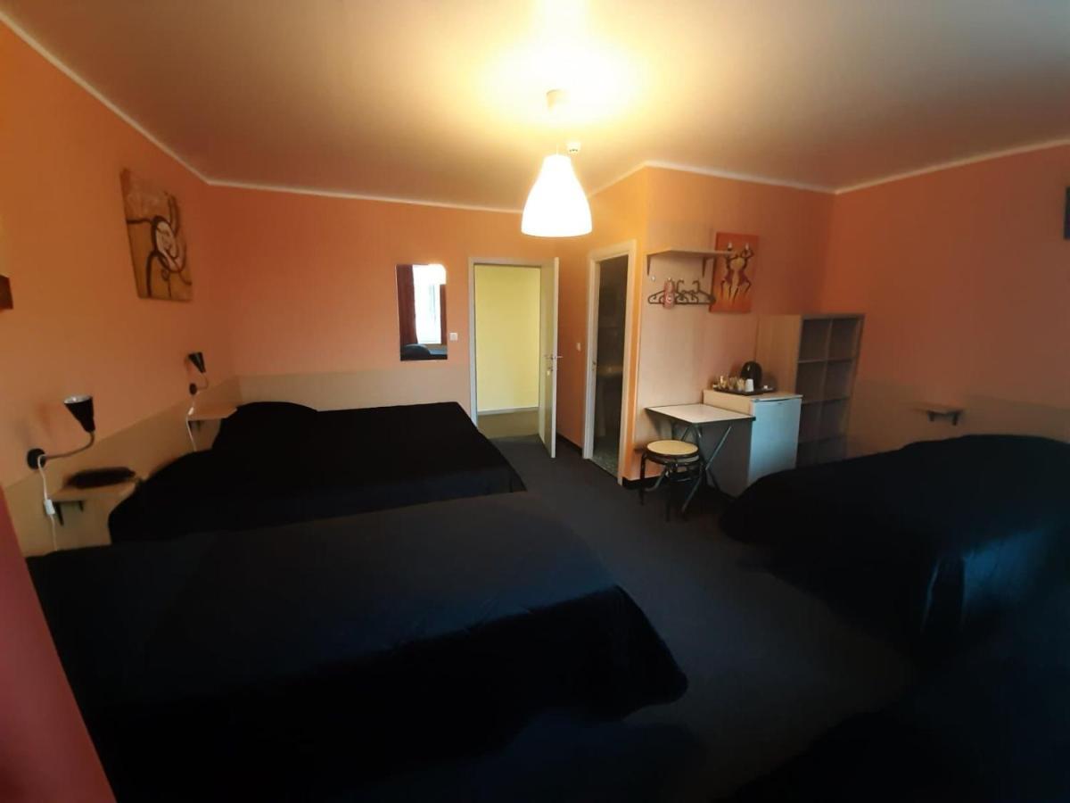 hotel Melissa Péruwelz Buitenkant foto